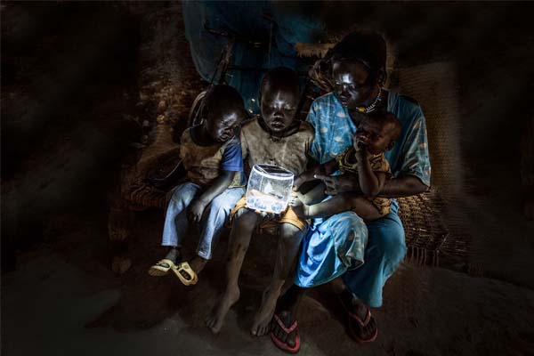 LUCI - lanterna solar