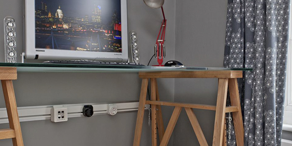 Calhas e tomadas Mainline